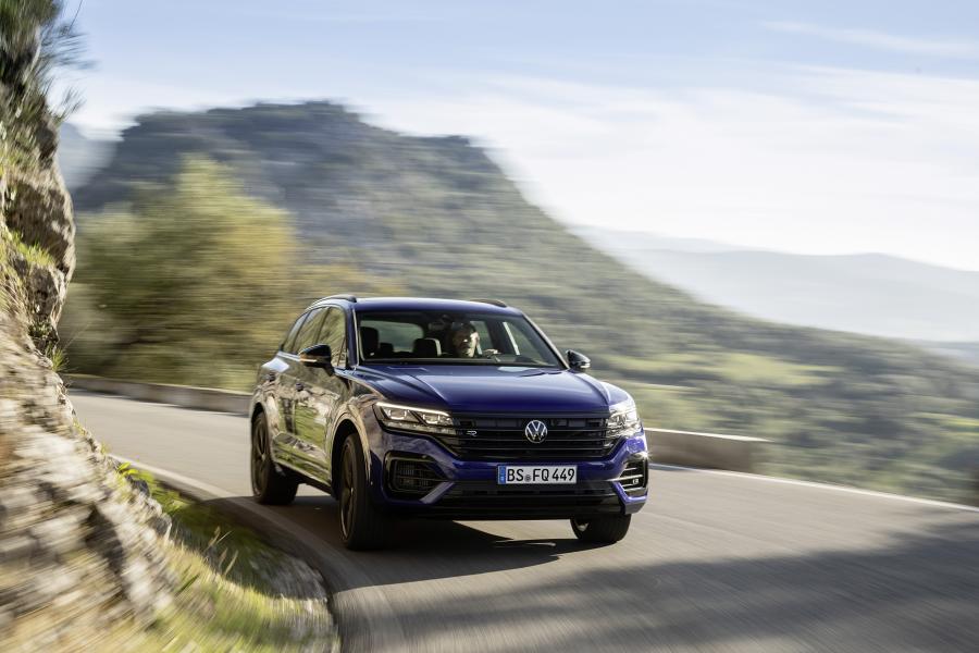  Volkswagen Touareg R 2020 года  (WW) (фото 31 из 61)